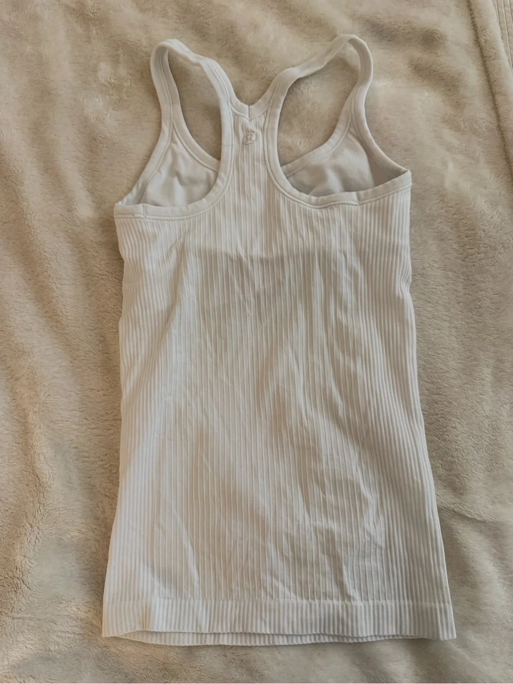 Lululemon Ebb to Street Tank Top Size 2 White Built-In Bra EUC
